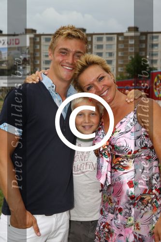 Amsterdam, 5 Augustus 2013
Premiere Circus Herman Renz
Mariska v Kolck met haar kinderen
Foto Peter Smulders BV