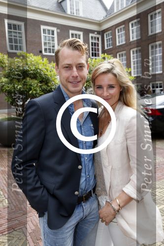 Amsterdam 27 juni 2013
Gift suite in hotel the Grand. Mark v Eeuwen met Lieke v Lexmond
Peter Smulders bv