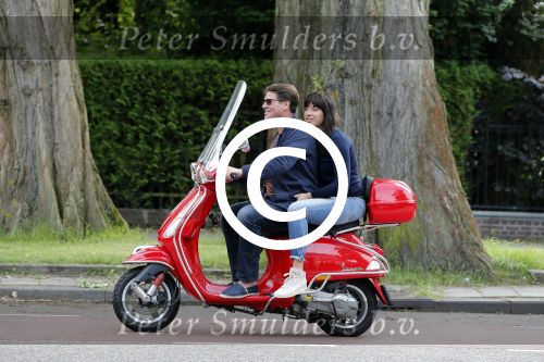 Amsterdam 26 juni 2013
Martijn en Amanda Krabbe op hun vespa scooter.
Peter Smulders bv