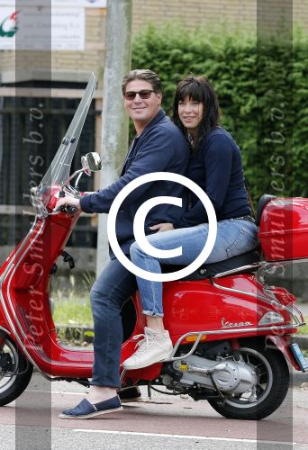 Amsterdam 26 juni 2013
Martijn en Amanda Krabbe op hun vespa scooter.
Peter Smulders bv