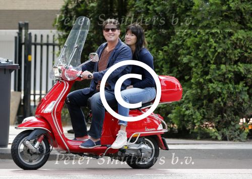 Amsterdam 26 juni 2013
Martijn en Amanda Krabbe op hun vespa scooter.
Peter Smulders bv