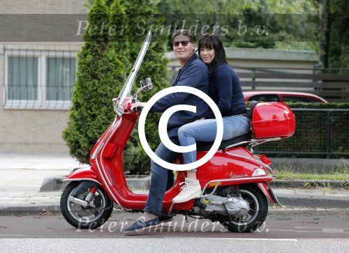Amsterdam 26 juni 2013
Martijn en Amanda Krabbe op hun vespa scooter.
Peter Smulders bv