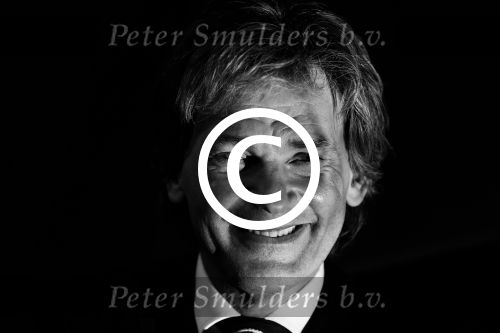 Amsterdam 17 januari 2013
Matthijs v Nieuwkek wordt uitgeroepen voor omroepman van het jaar en krijgt de prijs overhandigd uit handen van John de Mol.
Peter Smulders bv