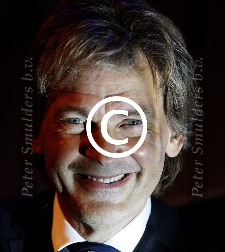 Amsterdam 17 januari 2013
Matthijs v Nieuwkek wordt uitgeroepen voor omroepman van het jaar en krijgt de prijs overhandigd uit handen van John de Mol.
Peter Smulders bv