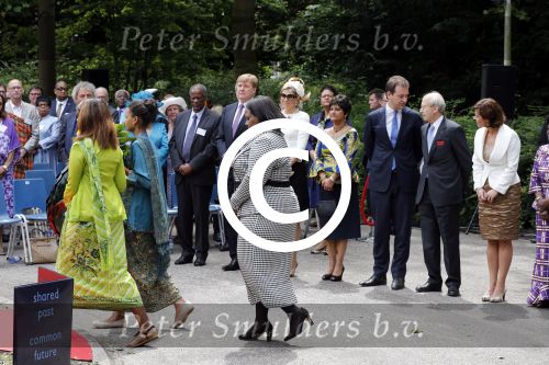 Amsterdam 1 juli 2013
Koning Willem Alexander en Koningin Maxima bij herdenking 150 jaar geleden slavernij in het oosterpark. mevr Wiels
Peter Smulders bv