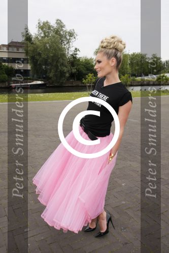 Amsterdam 26 juni 2013
Jackie\'s best dressed in the oyster club bij het olympisch stadion. Nikkie Plessen met t shirts
Peter Smulders bv