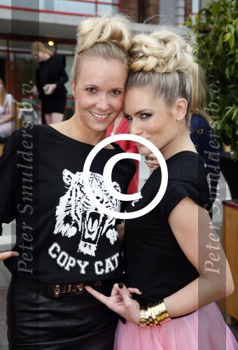 Amsterdam 26 juni 2013
Jackie\'s best dressed in the oyster club bij het olympisch stadion. Nikkie Plessen met t shirts
Peter Smulders bv