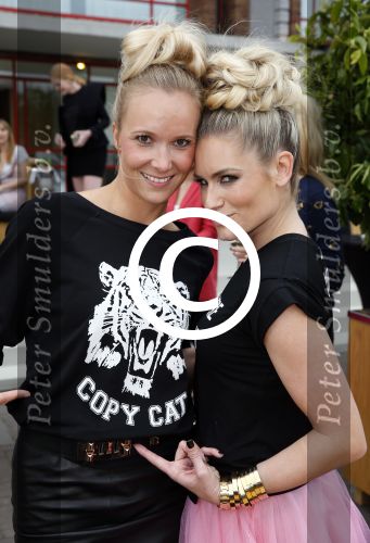 Amsterdam 26 juni 2013
Jackie\'s best dressed in the oyster club bij het olympisch stadion. Nikkie Plessen met t shirts
Peter Smulders bv