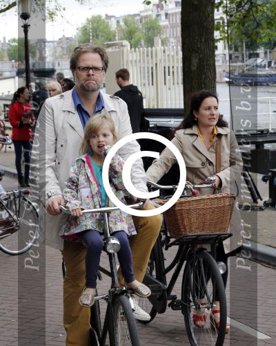 Amsterdam 10 juli 2013
Patrick Stoof met vrouw en dochter in Amsterdam.
Peter Smulders bv