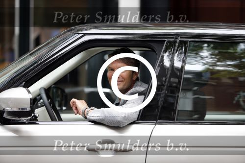 Amsterdam 9 augustus 2013
Piet Boon met zijn nieuwe Range Rover op de cornelis schuytstraat.
Peter Smulders bv