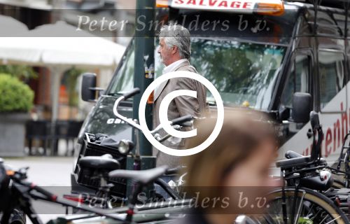Amsterdam 1 juli 2013
Pieter Storms haalt krantje met prive chauffeur op de cornelis schuytstraat.
Peter Smulders bv