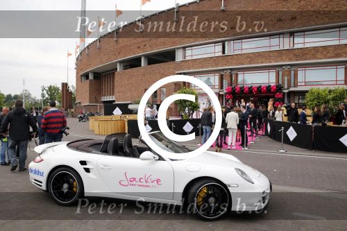 Amsterdam 26 juni 2013
Jackie\'s best dressed in the oyster club bij het olympisch stadion. PORSCHE 911 CABRIO TURBO
Peter Smulders bv