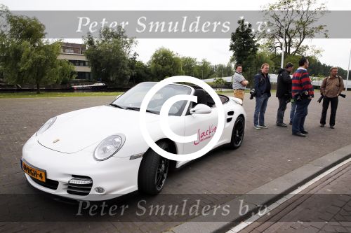 Amsterdam 26 juni 2013
Jackie\'s best dressed in the oyster club bij het olympisch stadion. PORSCHE 911 CABRIO TURBO
Peter Smulders bv