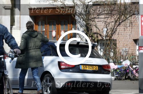 Amsterdam 3 april 2013
Prins Maurits bij zijn AUDI A1 sportauto
Peter Smulders bv