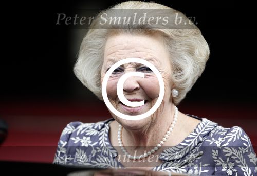 Amsterdam 27 juni 2013
Prinses Beatrix verlaat het paleis op de dam.
Peter Smulders bv