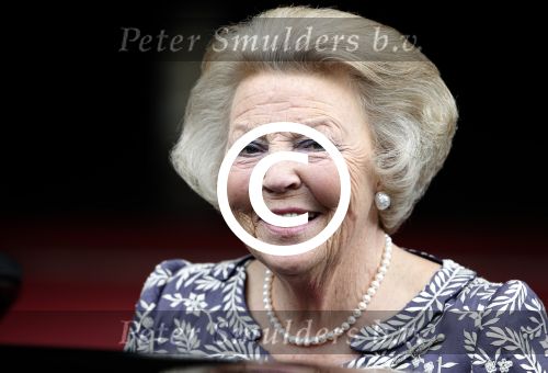 Amsterdam 27 juni 2013
Prinses Beatrix verlaat het paleis op de dam.
Peter Smulders bv