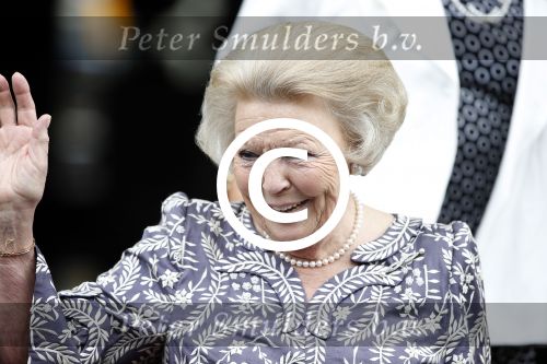 Amsterdam 27 juni 2013
Prinses Beatrix verlaat het paleis op de dam.
Peter Smulders bv