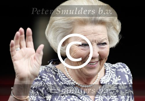 Amsterdam 27 juni 2013
Prinses Beatrix verlaat het paleis op de dam.
Peter Smulders bv