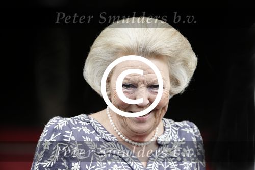 Amsterdam 27 juni 2013
Prinses Beatrix verlaat het paleis op de dam.
Peter Smulders bv