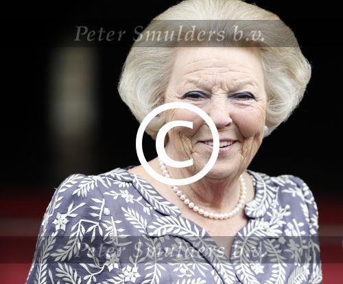 Amsterdam 27 juni 2013
Prinses Beatrix verlaat het paleis op de dam.
Peter Smulders bv