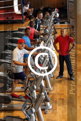Amsterdam 23 juli 2013
Replay aan het trainen met personal trainer Oswin Beingsick.
Peter Smulders bv