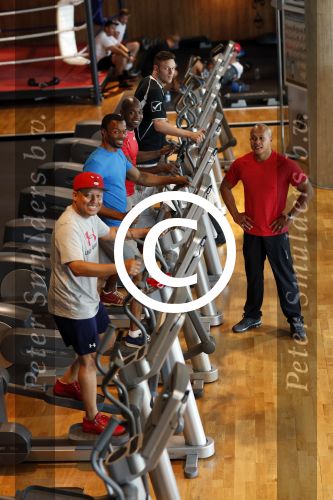 Amsterdam 23 juli 2013
Replay aan het trainen met personal trainer Oswin Beingsick.
Peter Smulders bv