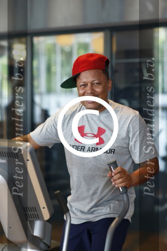 Amsterdam 23 juli 2013
Replay aan het trainen met personal trainer Oswin Beingsick.
Peter Smulders bv