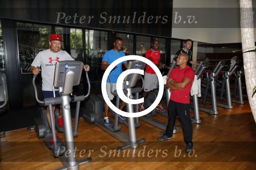Amsterdam 23 juli 2013
Replay aan het trainen met personal trainer Oswin Beingsick.
Peter Smulders bv