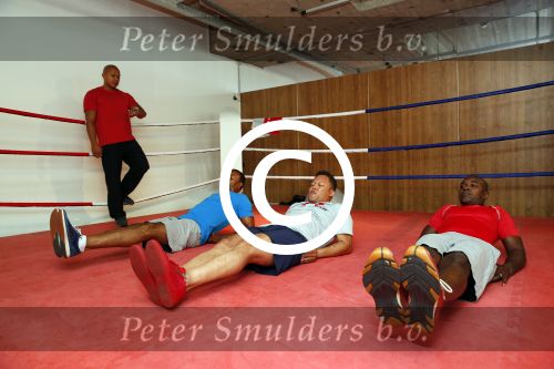 Amsterdam 23 juli 2013
Replay aan het trainen met personal trainer Oswin Beingsick.
Peter Smulders bv