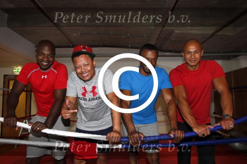 Amsterdam 23 juli 2013
Replay aan het trainen met personal trainer Oswin Beingsick.
Peter Smulders bv