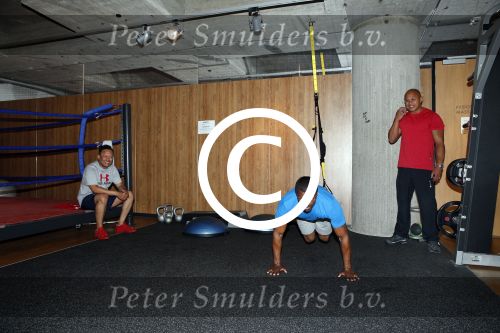 Amsterdam 23 juli 2013
Replay aan het trainen met personal trainer Oswin Beingsick.
Peter Smulders bv