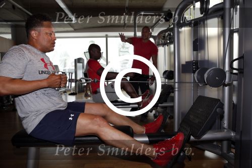 Amsterdam 23 juli 2013
Replay aan het trainen met personal trainer Oswin Beingsick.
Peter Smulders bv