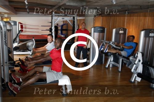Amsterdam 23 juli 2013
Replay aan het trainen met personal trainer Oswin Beingsick.
Peter Smulders bv