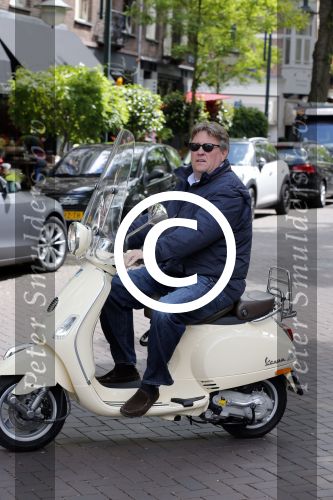 Amsterdam 24 juni 2013
Robbie Hofman op zijn vespa scooter
Peter Smulders bv