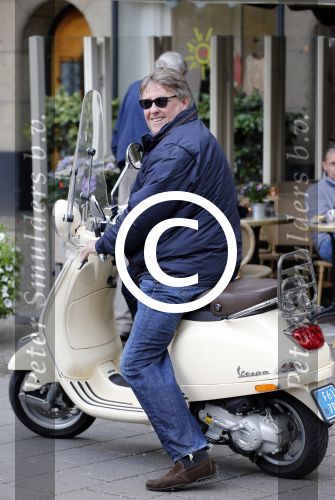 Amsterdam 24 juni 2013
Robbie Hofman op zijn vespa scooter
Peter Smulders bv