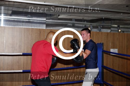 Amsterdam 23 juli 2013
Ron Link trainen met personal trainer Oswin Beingsick .
Peter Smulders bv