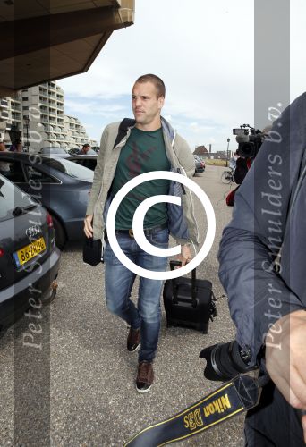 Noordwijk 12 augustus 2013
De spelers van het nederlands elftal verzamelen in het hotel Huis ter Duin voor de vriendschappelijke wedstrijd Portugal-Nederland. Ron Vlaar
Peter Smulders bv