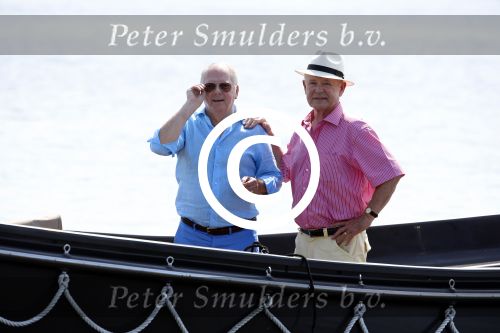 Loosdrecht 22 juli 2013
Ronnie Tober en Jan Jochems op boot varen op de vecht.
Peter Smulders bv