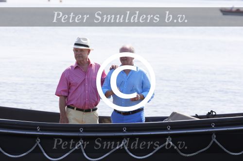 Loosdrecht 22 juli 2013
Ronnie Tober en Jan Jochems op boot varen op de vecht.
Peter Smulders bv