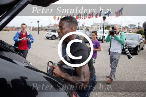 Noordwijk 12 augustus 2013
De spelers van het nederlands elftal verzamelen in het hotel Huis ter Duin voor de vriendschappelijke wedstrijd Portugal-Nederland. Ruben Schaken met zijn porsche cayenne
Peter Smulders bv