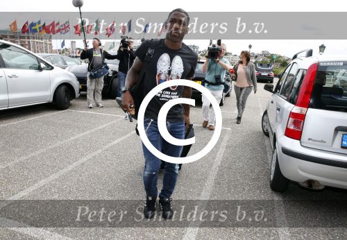 Noordwijk 12 augustus 2013
De spelers van het nederlands elftal verzamelen in het hotel Huis ter Duin voor de vriendschappelijke wedstrijd Portugal-Nederland. Ruben Schaken met zijn porsche cayenne
Peter Smulders bv