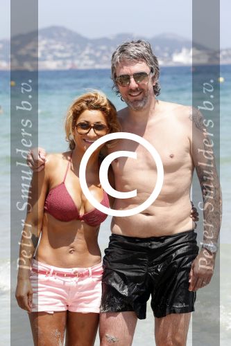 ibiza 15 juli 2013
Ruud en Aafke de wild met hun kinderen Toy Travis Johnny en Teddy op coco beach.
Peter Smulders bv
