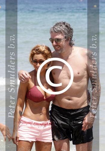 ibiza 15 juli 2013
Ruud en Aafke de wild met hun kinderen Toy Travis Johnny en Teddy op coco beach.
Peter Smulders bv
