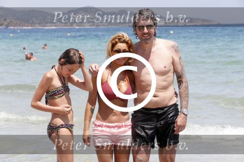 ibiza 15 juli 2013
Ruud en Aafke de wild met hun kinderen Toy Travis Johnny en Teddy op coco beach.
Peter Smulders bv