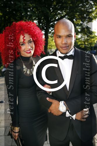 Amsterdam 25 juni 2013
Premiere Tula the Revolt in het tropenmuseum. Sharon Doorson met vriend
Peter Smulders bv