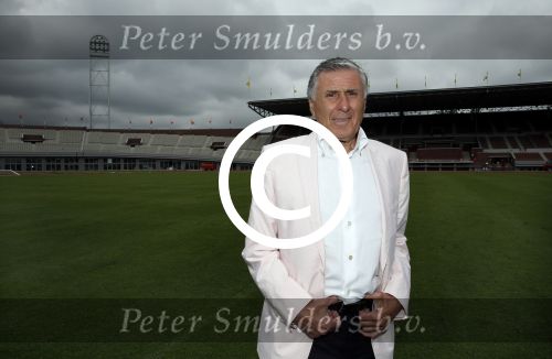 Amsterdam 1 juli 2013
Sjaak Swart in het Olympisch stadion . Sjaak is 75 jaar geworden.
Peter Smulders bv