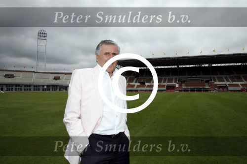 Amsterdam 1 juli 2013
Sjaak Swart in het Olympisch stadion . Sjaak is 75 jaar geworden.
Peter Smulders bv