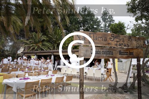 ibiza 12 juli 2013
Jan Reus en Sonja Bakker trouwen bij strandtent Sa Flama op ibiza alle 5 hun kinderen inclusief Bram zijn natuurlijk aanwezig.
Peter Smulders bv