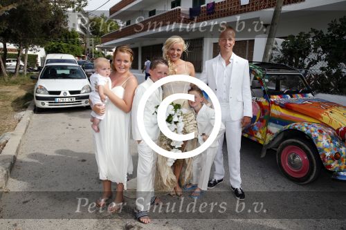 ibiza 12 juli 2013
Jan Reus en Sonja Bakker trouwen bij strandtent Sa Flama op ibiza alle 5 hun kinderen inclusief Bram zijn natuurlijk aanwezig.
Peter Smulders bv