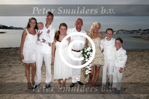 ibiza 12 juli 2013
Jan Reus en Sonja Bakker trouwen bij strandtent Sa Flama op ibiza alle 5 hun kinderen inclusief Bram zijn natuurlijk aanwezig.
Peter Smulders bv